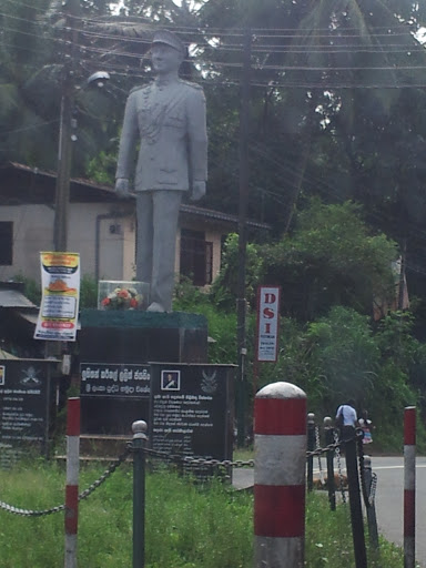 Lt. Col. Lalith Jayasinghe Statue