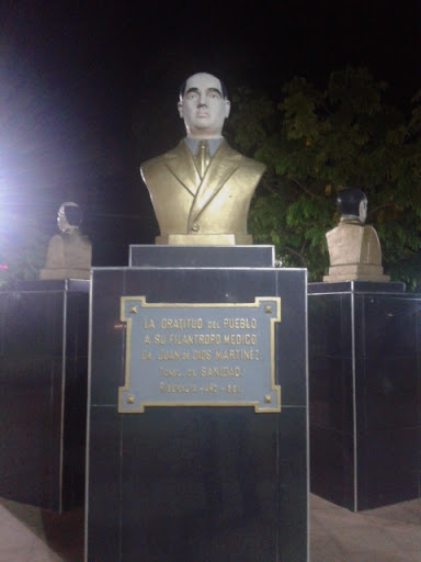 Monumento Dr. Juan De Dios