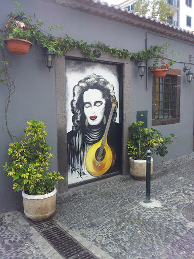 Fado-Woman on the Wall