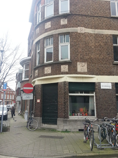 Hoekhuis Van Monckhovenstraat