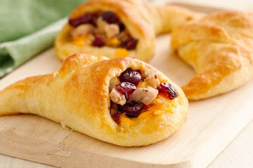 Sausage-Stuffed Crescent Cornucopias