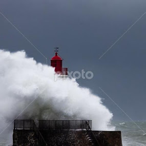 The strom by Rémi Ferreira Nadais - Landscapes Waterscapes