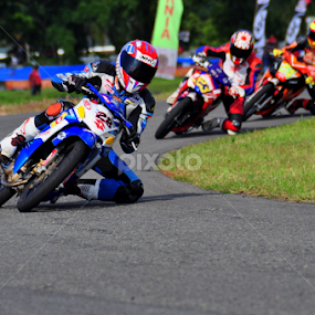 North Sumatera rider in action at Sircuit IMI Pancing Medan by Devid Panjaitan - Sports & Fitness Motorsports