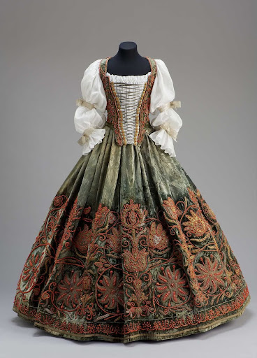 Woman's corset-bodice and skirt (probably from the wardrobe of Orsolya Esterházy)