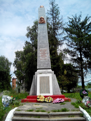 Пам'ятник воїнам загиблим під час 
