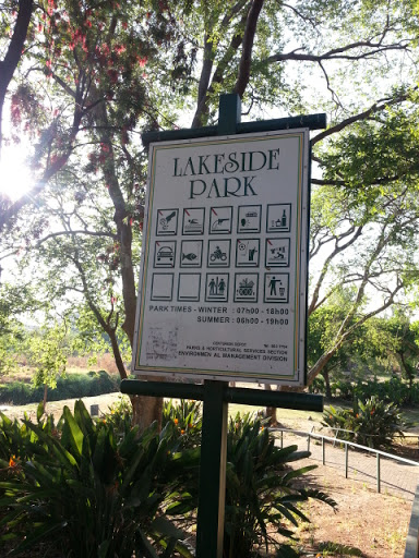 Lakeside Park Entrance 