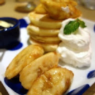 Uzna Omom 杏桃鬆餅屋