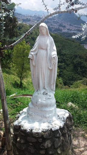 Virgen De los Patios