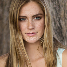 Freckles by Jessika Dabrowski - People Portraits of Women