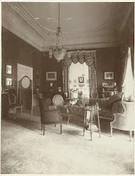 Kamer met zithoek en salontafel in landhuis De Wildbaan., Driebergen