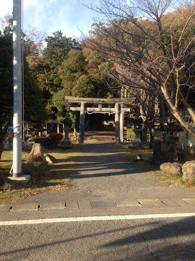 八幡神社山車格納舎