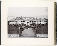 Gezicht op het paleis van de Sultan van Deli, Sumatra (Palais des Sultans von Deli)