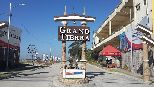 Grand Tierra Entrance 