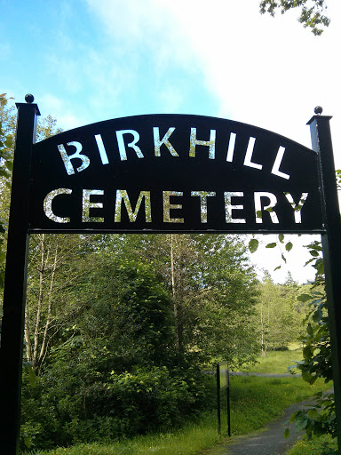 Birkhill Cemetery Entrance 