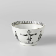 Klokvormige kop met een voorstelling van de kruisiging