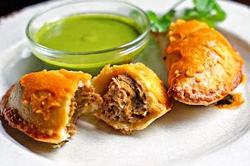 Beef Empanadas (Baked) + Video