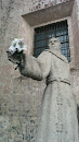 Estatua Fray Pedro De Gante