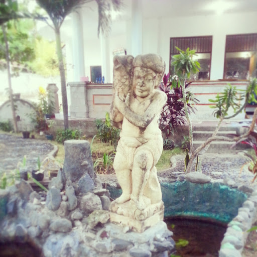 Melati Statue 