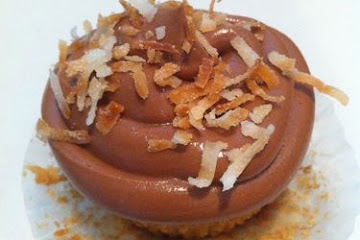 Coconut Cupcakes with Chocolate Coconut Buttercream Frosting