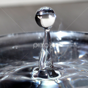 by Mrinmoy Dalabar - Abstract Water Drops & Splashes