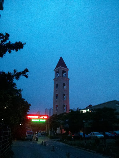 不夜城塔楼