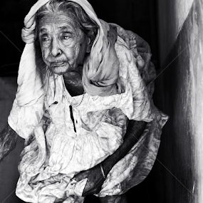 Last stage of life by Evan Ahmed - Black & White Portraits & People