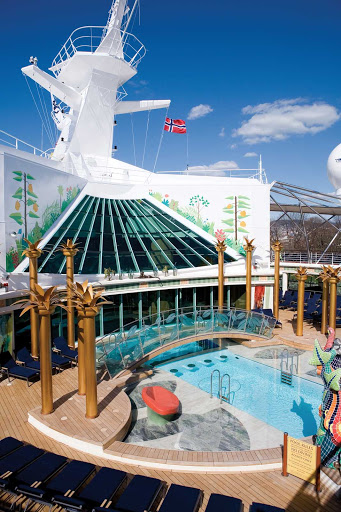 The serene, adults-only Solarium is one of three pool areas on Independence of the Seas.