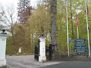 Entrance to Sophienholm 