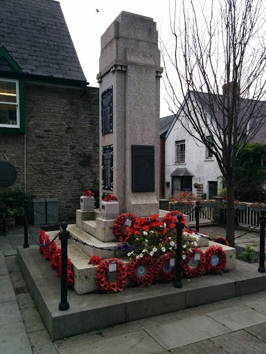 The Cenotaph, Knighton