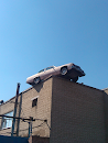 Автомобиль на крыше