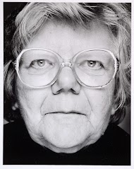 Portret van Grietje Jansma-Sikkema, huisvrouw - geboren te Lettelbert, 1931